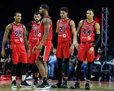 PG模拟器 -赛前突围战来临,芝加哥公牛围绕社区盾调整名单,震撼外界,临场指挥获称赞(突变团竞最牛躲藏点30)